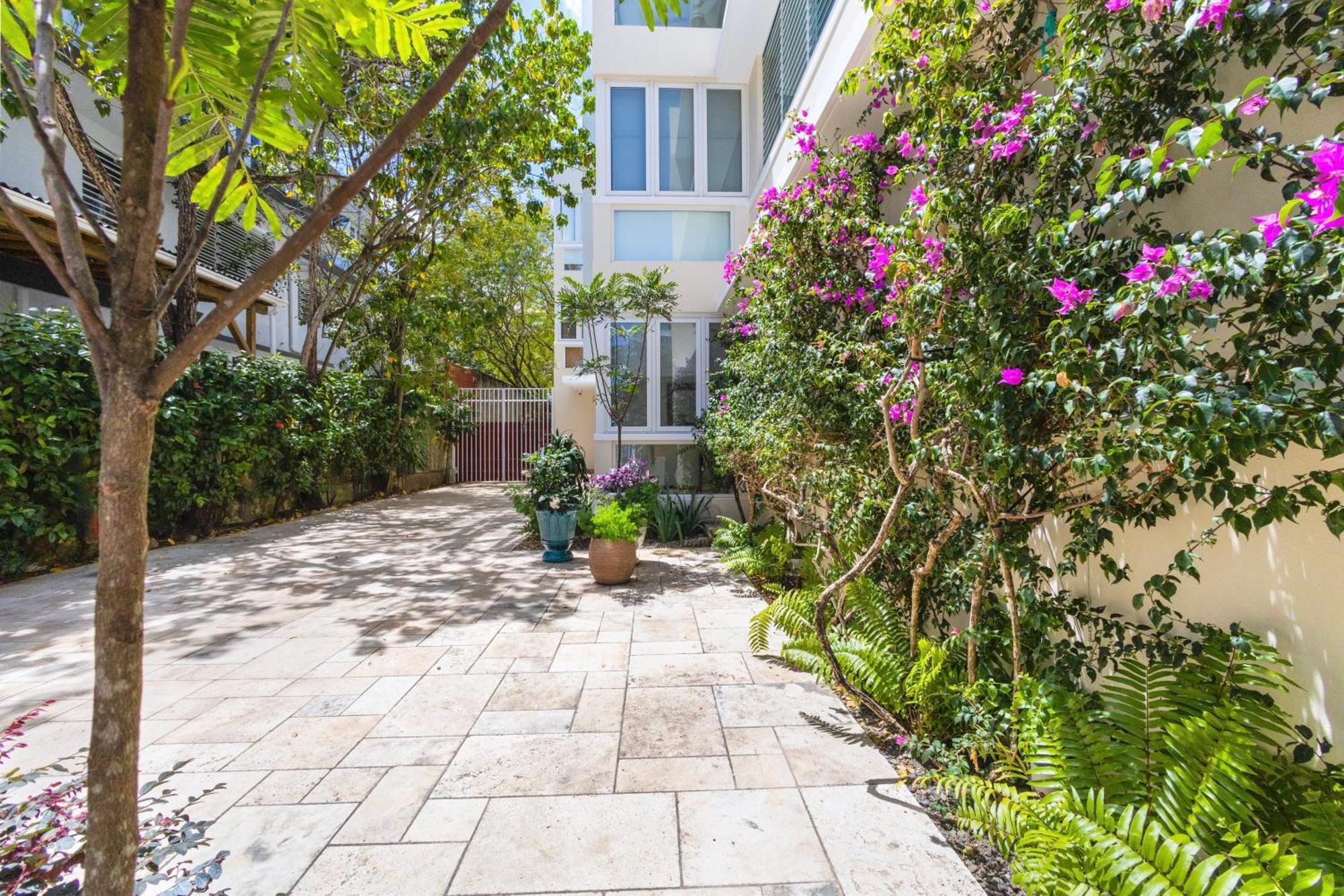 Hidden Gem In Miramar- Power Generator- Parking Apartment San Juan Exterior foto