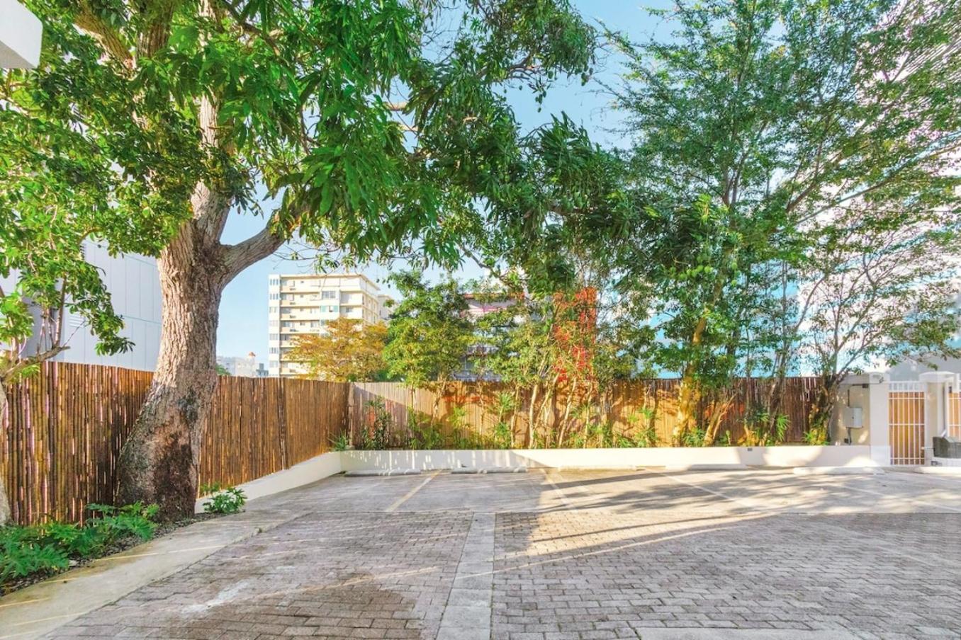 Hidden Gem In Miramar- Power Generator- Parking Apartment San Juan Exterior foto