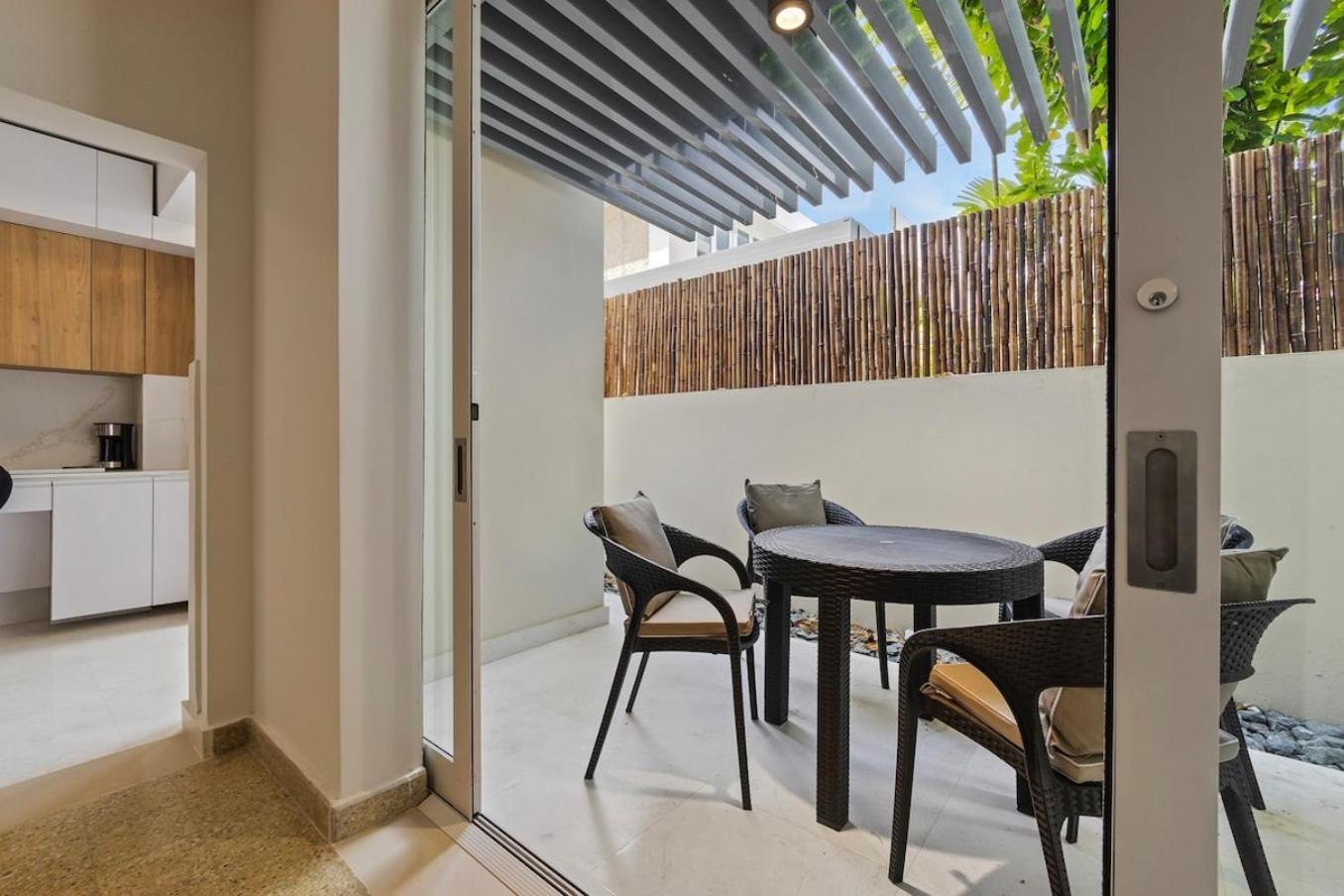 Hidden Gem In Miramar- Power Generator- Parking Apartment San Juan Exterior foto